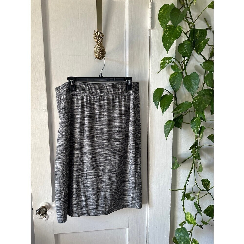 Apt 9 Women’s size x-large grey skirt